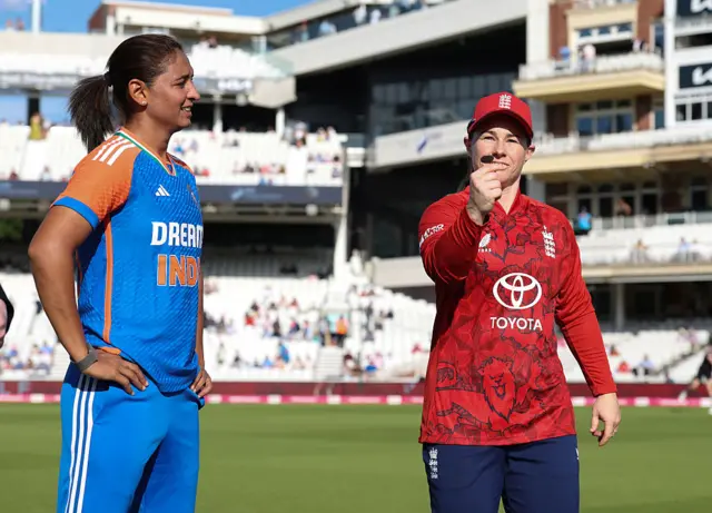 Harmanpreet Kaur and Tammy Beaumont