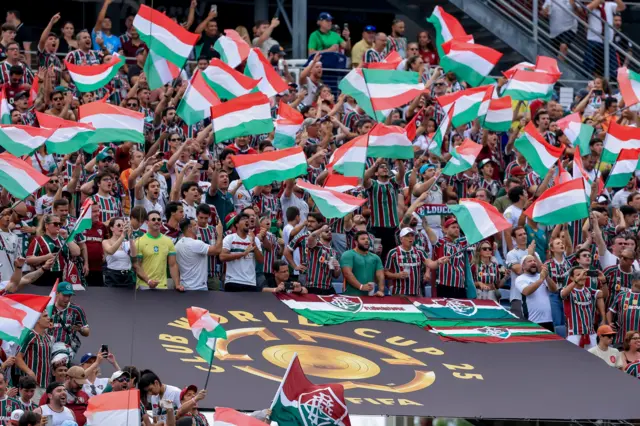 Fluminense fans against Al-Hilal
