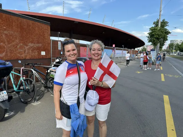 Jennifer and Nikki - England fans