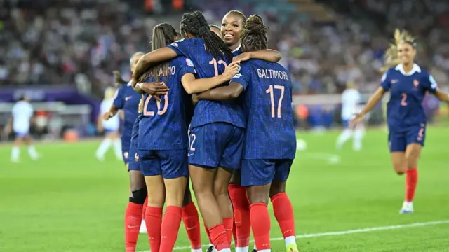 Players of France celebrates after scoring their side's first goal during the UEFA Women's EURO 2025 Group D match between France and England at Stadion Letzigrund