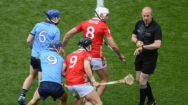 Players jostle for position at throw-in