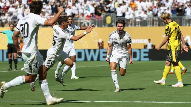 Fran Garcia of Real Madrid C. F. celebrates