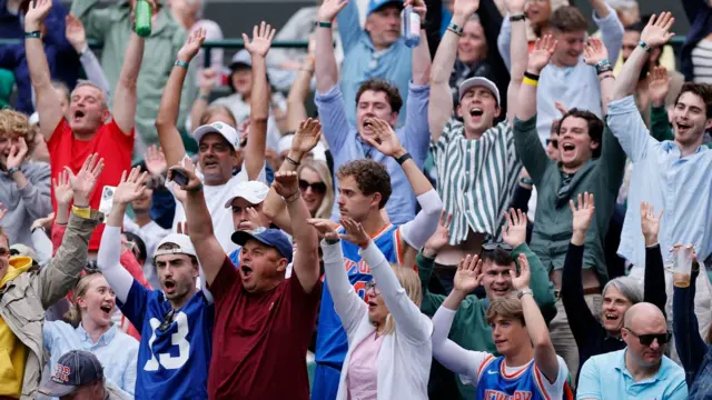 Mexican wave