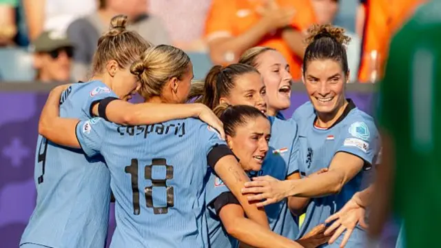 Victoria Pelova of Holland Women celebrates 0-2 with Vivianne Miedema of Holland Women