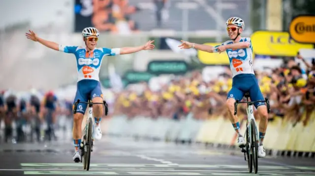 Romain Bardet wins stage one of the 2024 Tour de France