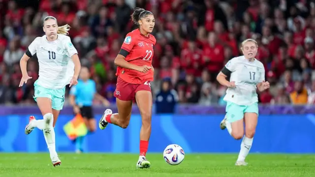 Sydney Schertenleib of Switzerland goes forward during the UEFA Womens EURO 2025 Group A match between Switzerland and Iceland at Stadion Wankdorf