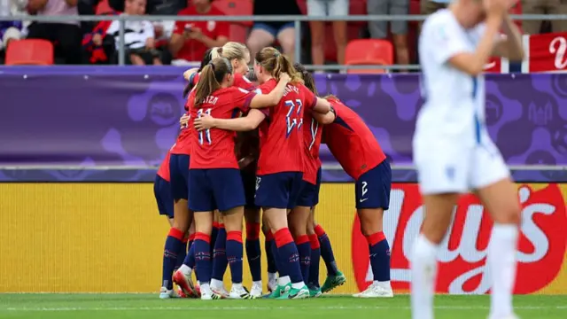 Caroline Graham Hansen of Norway celebrates scoring her team's second goal with teammates during the UEFA Women's EURO 2025 Group A match between Norway and Finland at Stade de Tourbillon