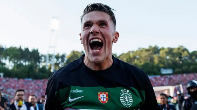 Viktor Gyokeres celebrating for Sporting.