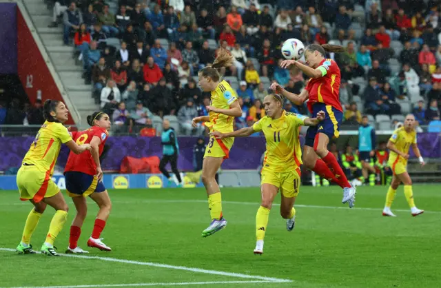 Irene Paredes scores for Spain