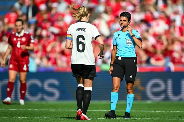 Janina Minge of Germany and referee Catarina Campos
