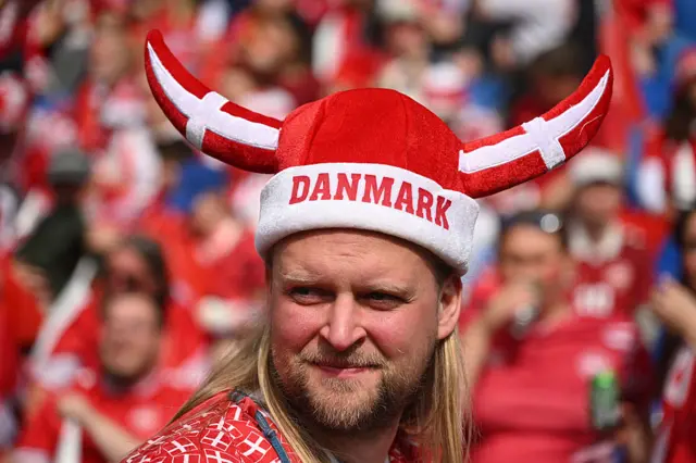 Germany v Denmark (17:00 BST)