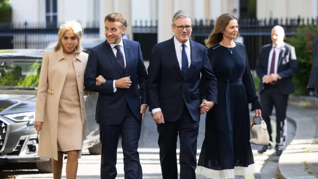 rance's first lady Brigitte Macron, French President Emmanuel Macron, British Prime Keir Starmer and his wife Victoria Starmer arrive for a wreath laying ceremony at the statue of former French President Charles de Gaulle during a state visit in London, Britain, 08 July 2025 French President Macron and his wife Brigitte are on a three-day state visit to Britain.