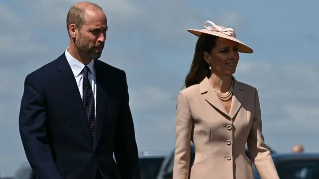 William and Kate arrive at RAF Northolt.