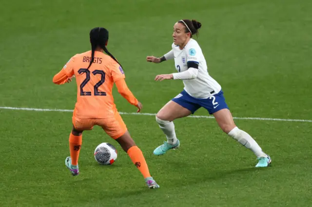 Lucy Bronze