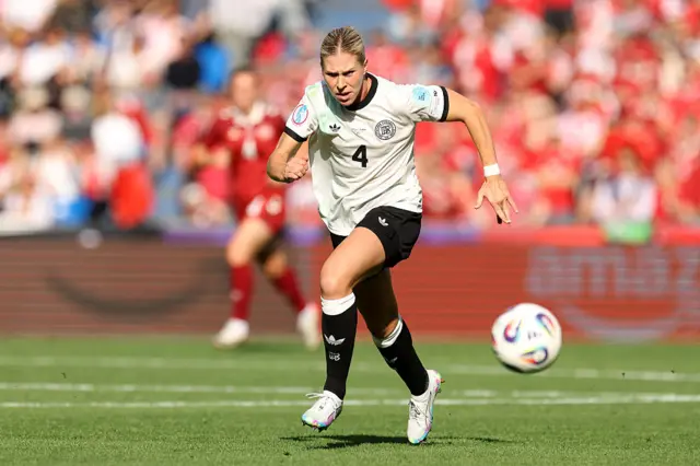 Rebecca Knaak