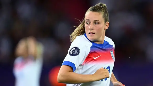 Ella Toone of England during the European Championship Group D match between France and England