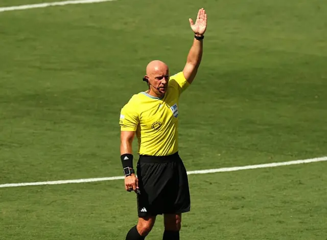 Referee