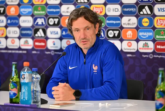 France head coach Laurent Bonadei