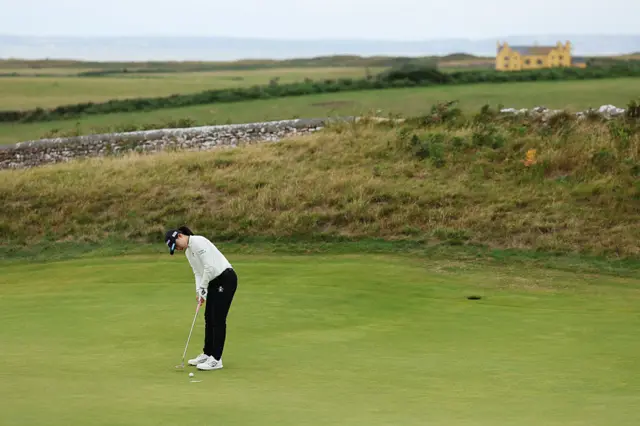 Rio Takeda putting