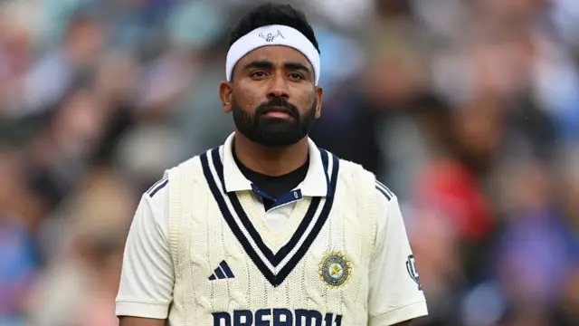 Mohammed Siraj sporting a Graham Thorpe headband at The Oval.
