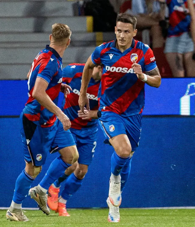 Viktoria Plzen 2-1 Rangers (2-4)