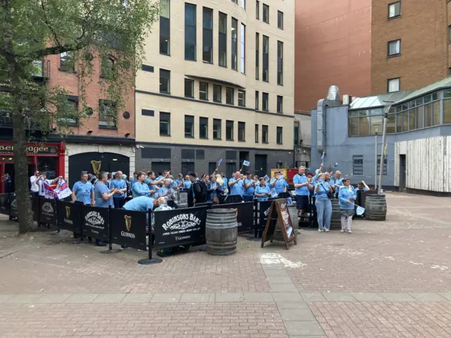 Vikingur fans