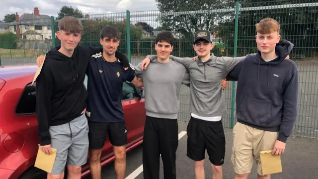 Osian, ifan, Archie, Morgan a Harrison