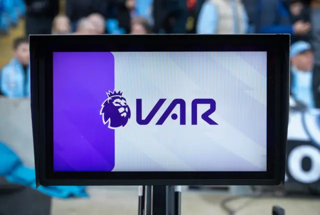 VAR screen