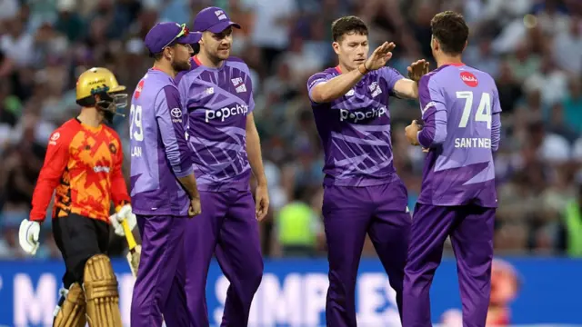 The Superchargers celebrate taking the wicket of Ben Duckett.