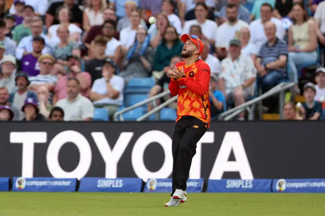 Ben Duckett of Birmingham Phoenix takes the catch to dismiss Michael Pepper
