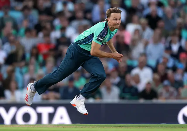 Tom Curran of Oval Invincibles bowls