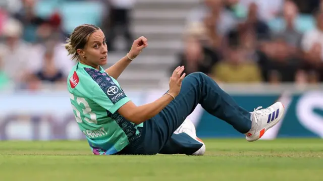Tash Farrant of Oval Invincibles
