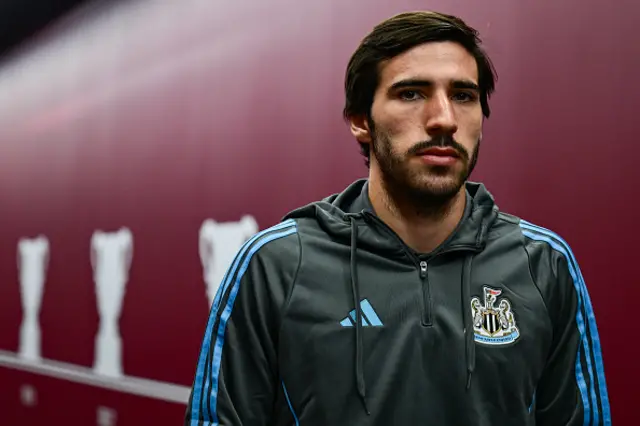Sandro Tonali of Newcastle United FC arrives
