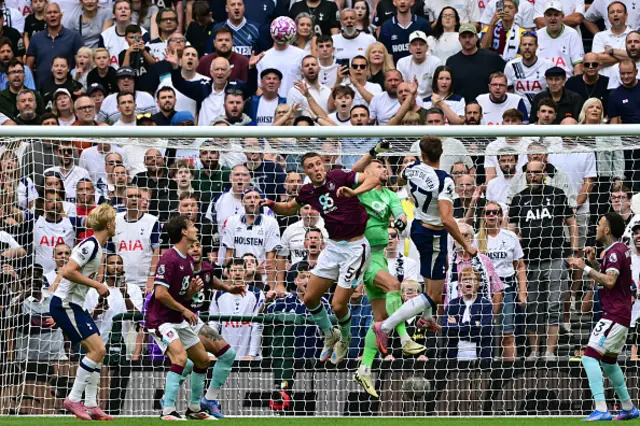 Martin Dubravka in action