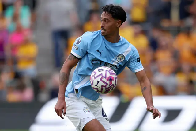 Tijjani Reijnders of Manchester City on the ball