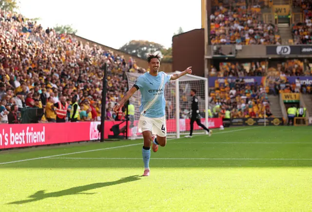 Tijjani Reijnders of Manchester City celebrates