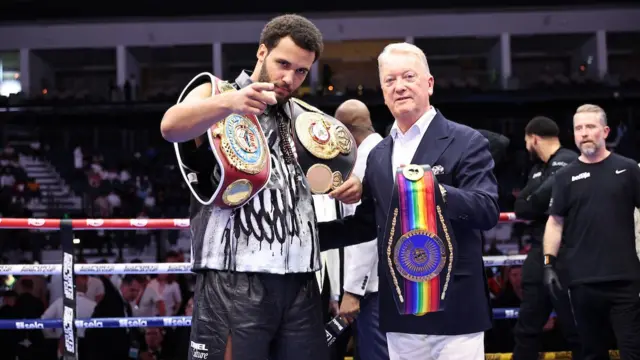 Moses Itauma and Frank Warren