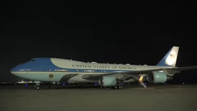 Air Force One on tarmac