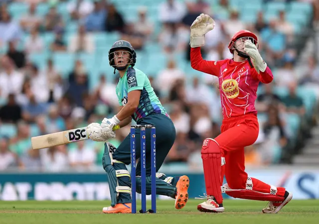 Marizanne Kapp of Oval Invincibles bats