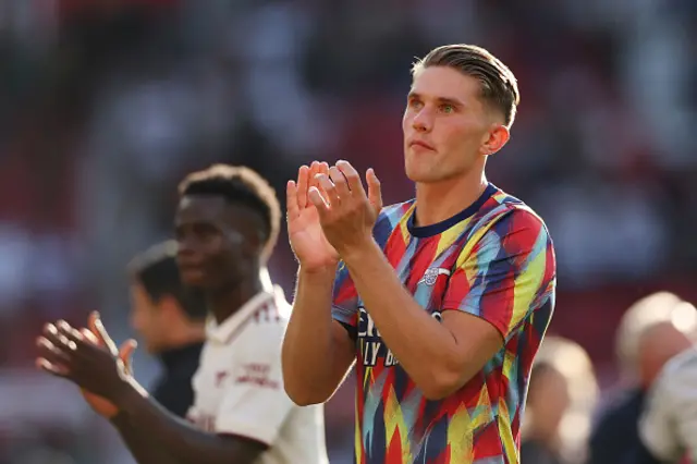 Viktor Gyoekeres of Arsenal applauds the fans