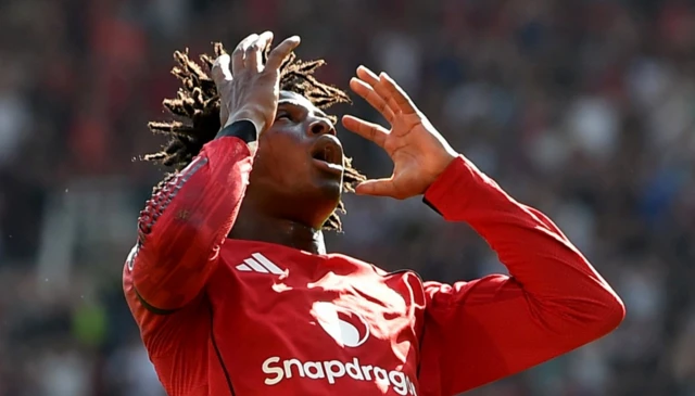 Manchester United's Patrick Dorgu reacts