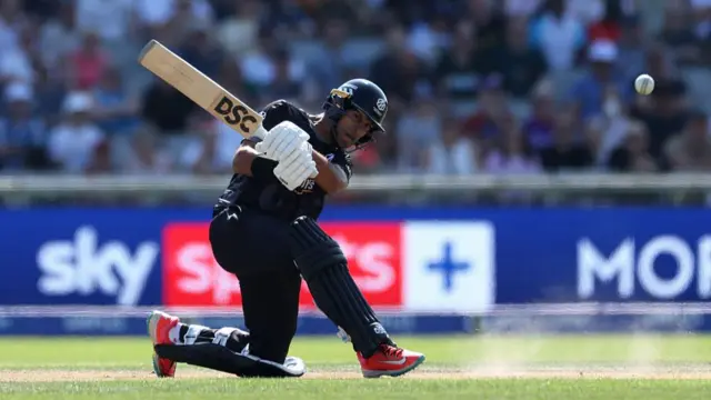 Rachin Ravindra of Manchester Originals bats