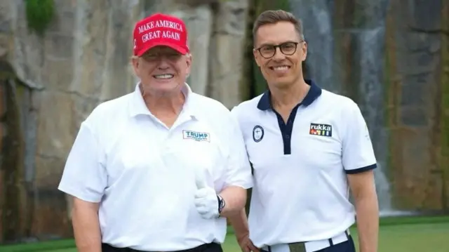 Trump and Stubb smile together on Mar-a-Lago golf course