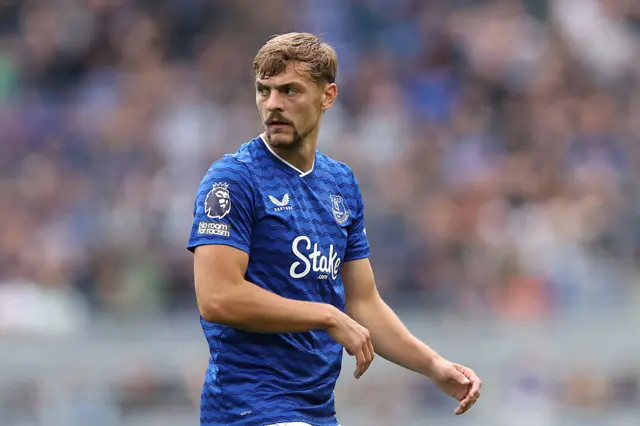 Kiernan Dewsbury-Hall in an Everton kit