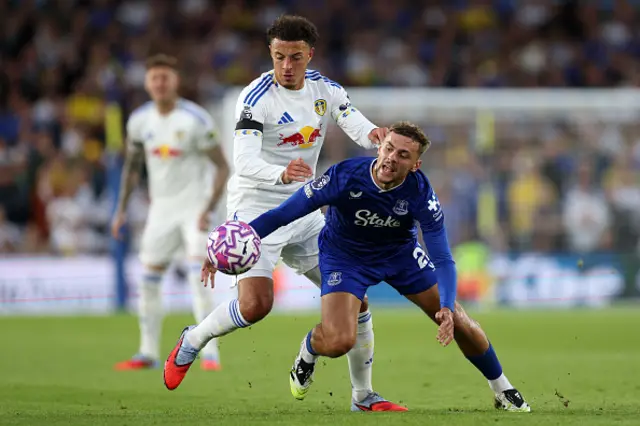 Ethan Ampadu of Leeds United clashes with Kiernan Dewsbury-Hall