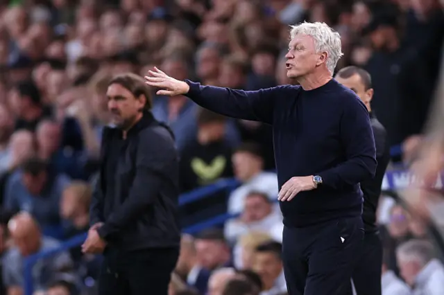 David Moyes looks on