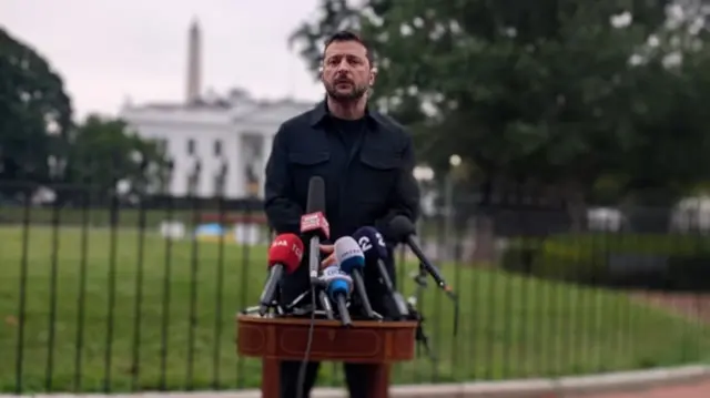 Volodymyr Zelensky outside the White House