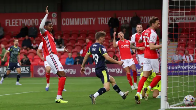 Crewe take the lead at Fleetwood