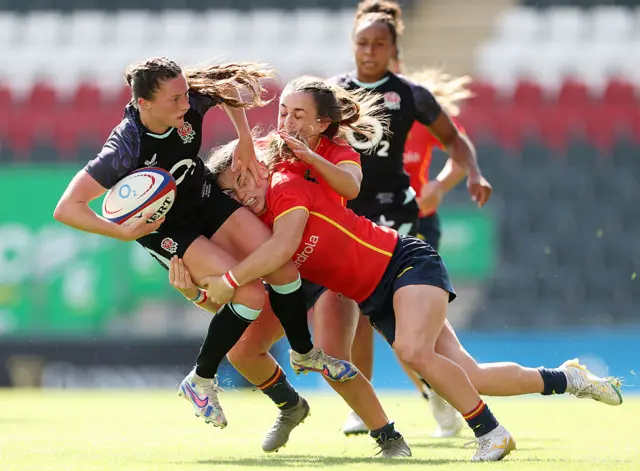 England 76-7 Spain