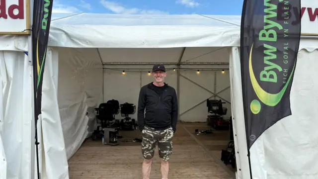 Byw Bywyd ar Faes yr Eisteddfod